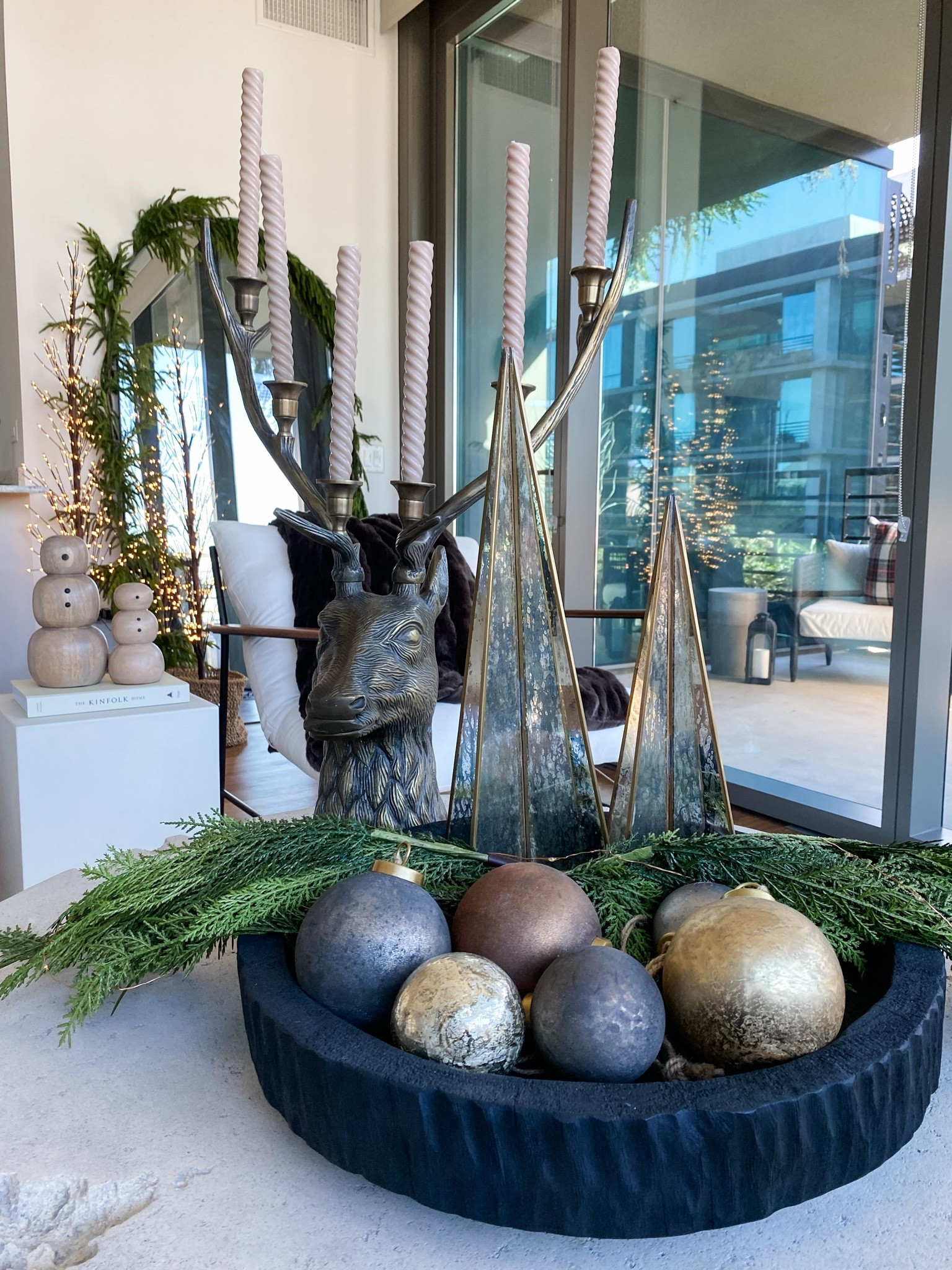 Organic modern holiday coffee table styling🌲

#LTKSeasonal #LTKHome #LTKSaleAlert