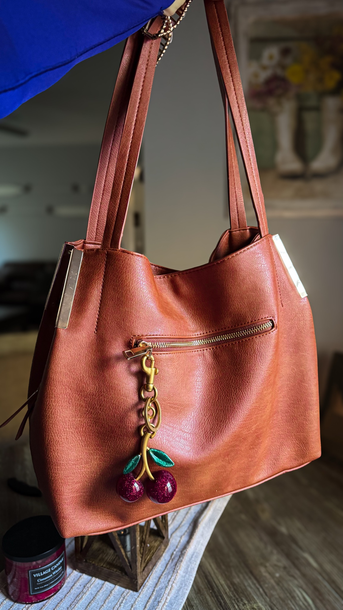 If I had a nickel for every time i tell them to look me in my eyes, not my 🍒s! 😜

#LTKFindsUnder50 #LTKStyleTip #LTKGiftGuide