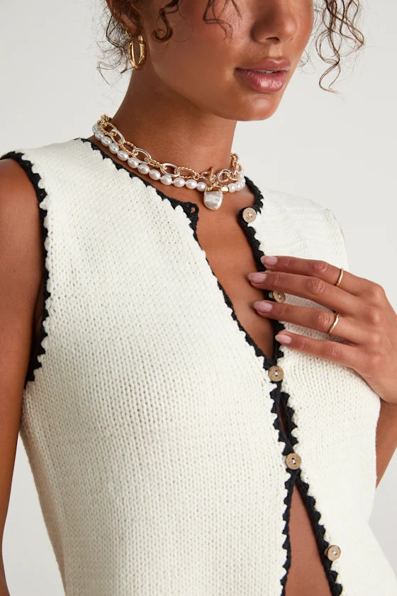 Aderyn White and Black Sweater Knit Button-Front Vest Top | Lulus