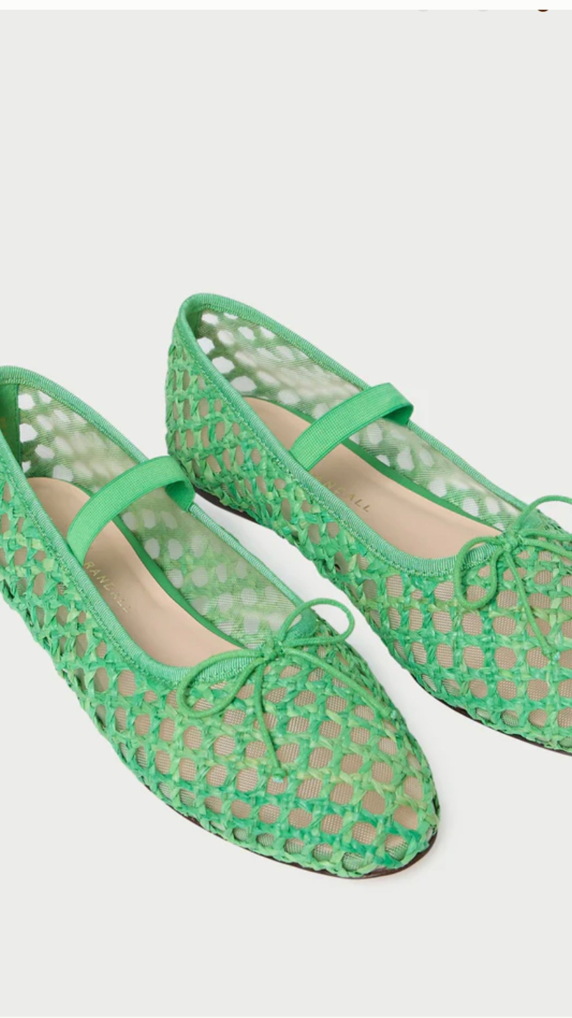 Obsessed with these green balet flats 