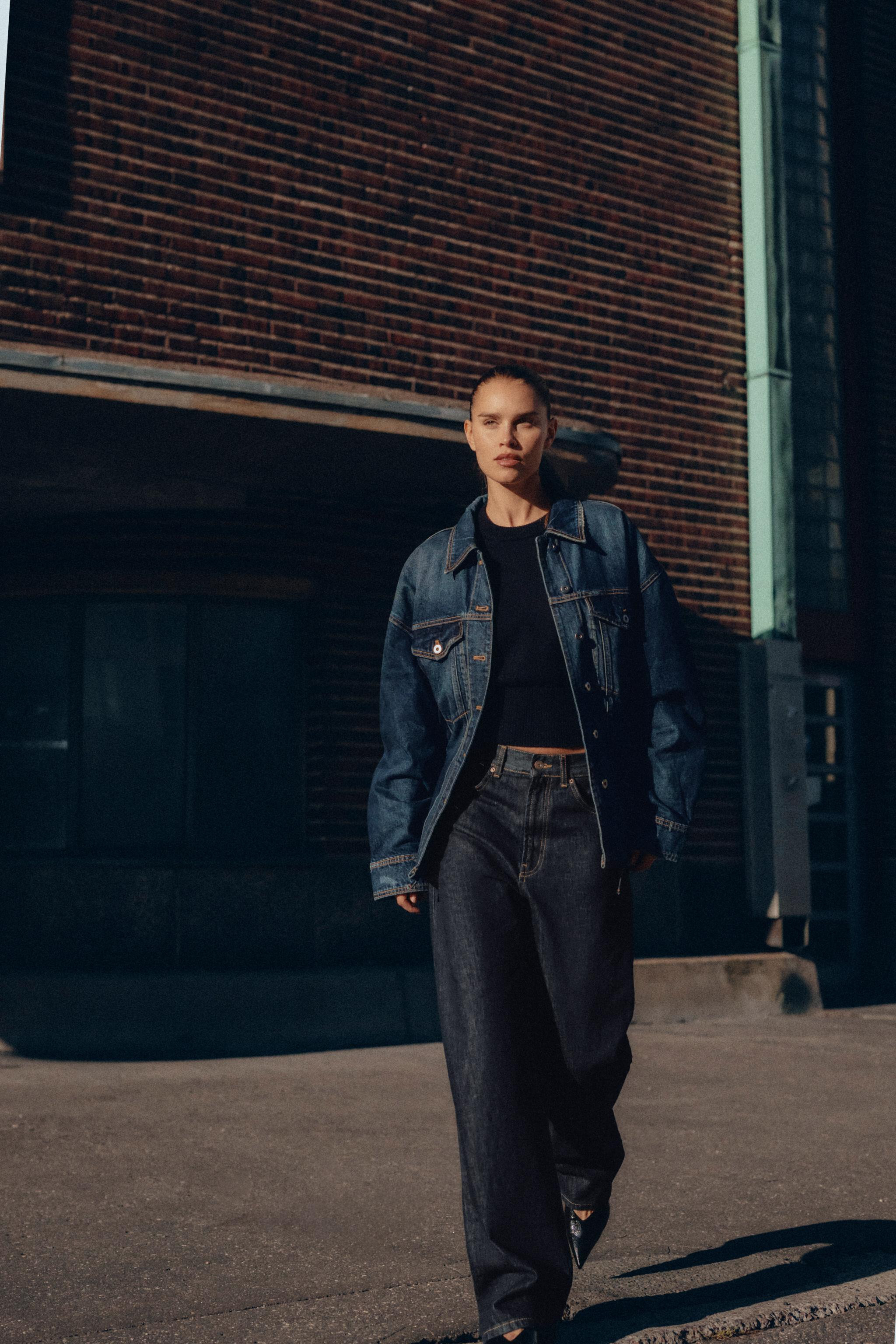 TRF HIGH WAIST STRAIGHT LEG JEANS WITH LOOP | Zara US