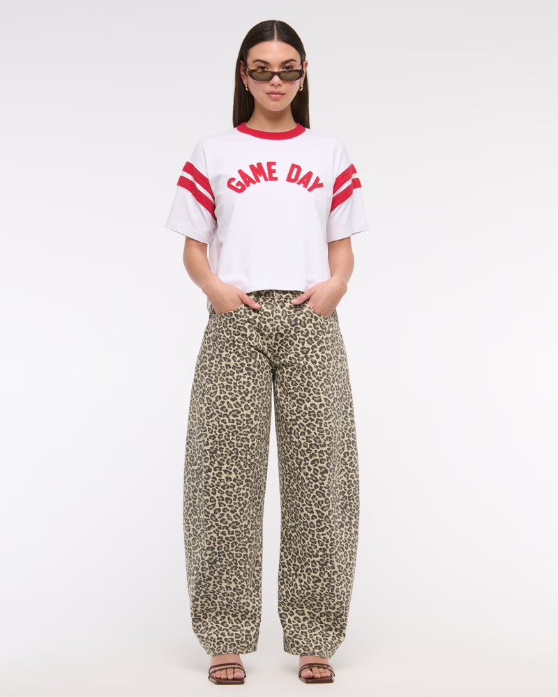 Mid Rise Barrel Jean | Abercrombie & Fitch (US)