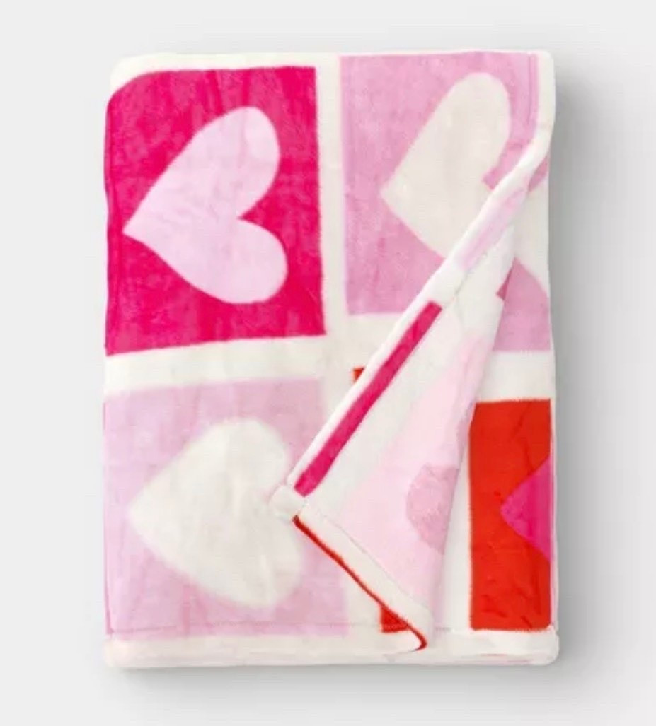 $10 Valentine blankets 💕❤️

#LTKSeasonal #LTKHome