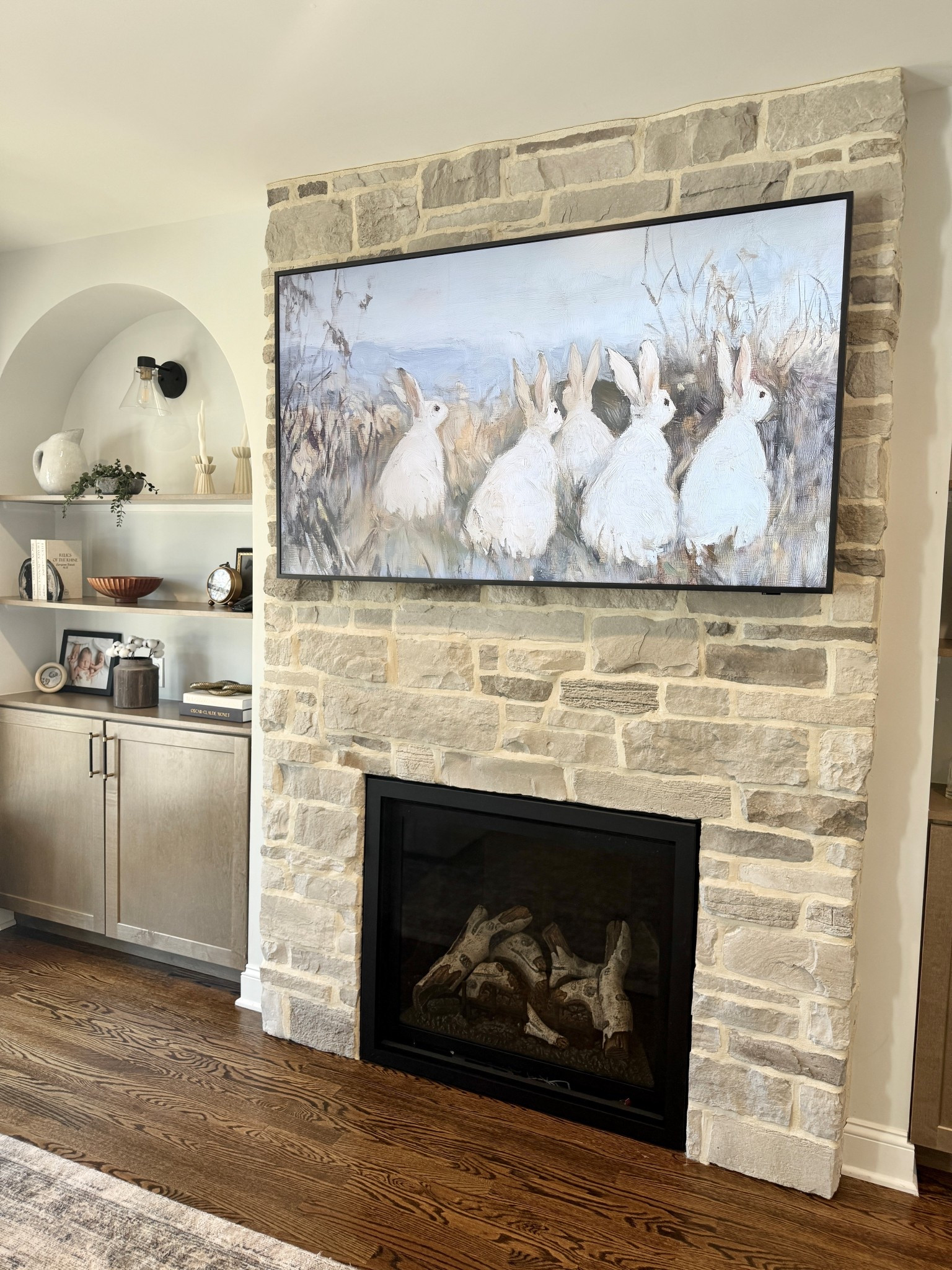 If you have a frame TV how cute is this artwork for it! And under $2 on Etsy! 