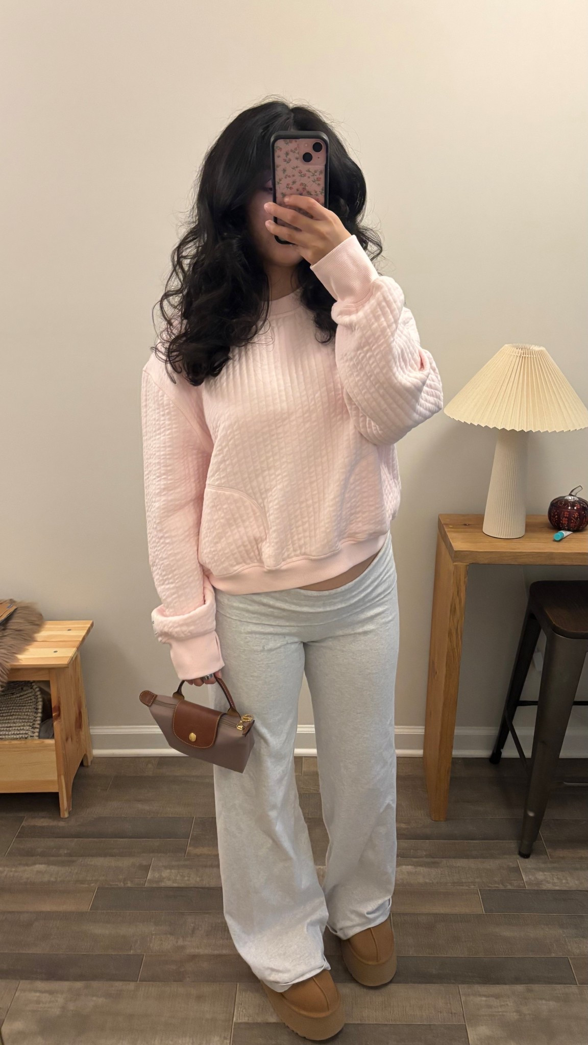 Aerie coffee run sweatshirt (m)
Brandy Melville Priscilla pants 

#LTKFindsUnder50 #LTKPetite #LTKBump
