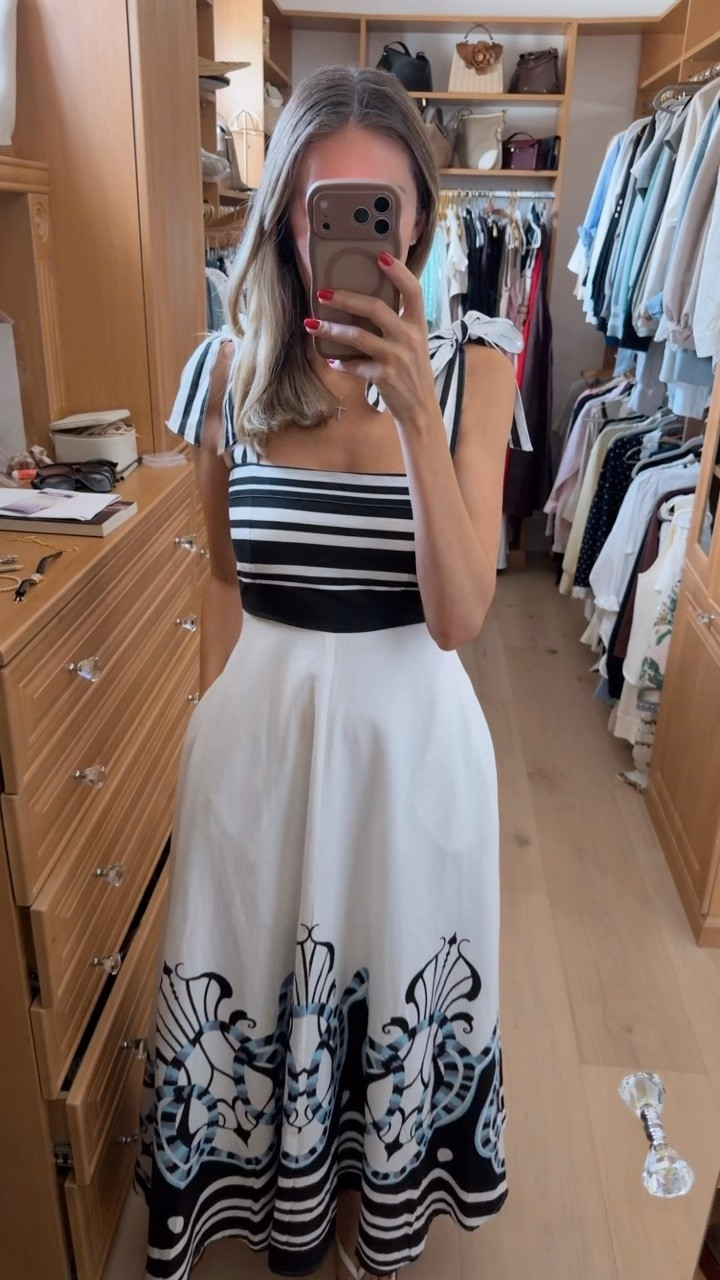 Beautiful dress, love the print and how flowy it is. Runs true to size, I’m wearing size small 🤍

#LTKU #LTKSeasonal #LTKootd