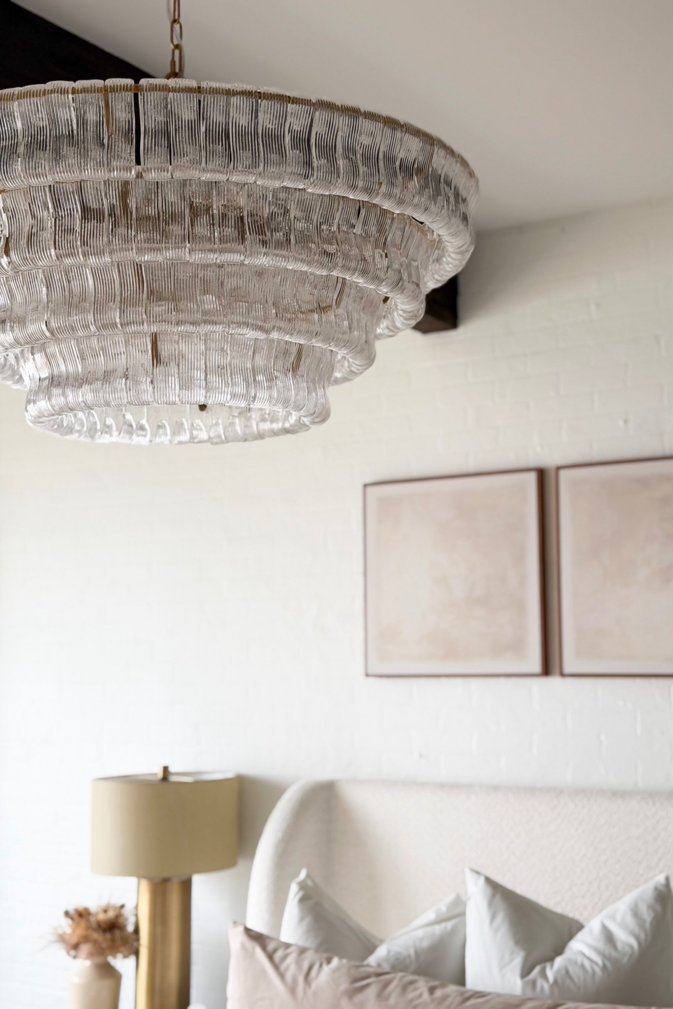 A closer look at the new chandelier in our bedroom!

Home, home decor, home finds, home accents, modern home, neutral home, organic home, modern lighting, wall art, abstract art

#LTKHome #LTKSeasonal