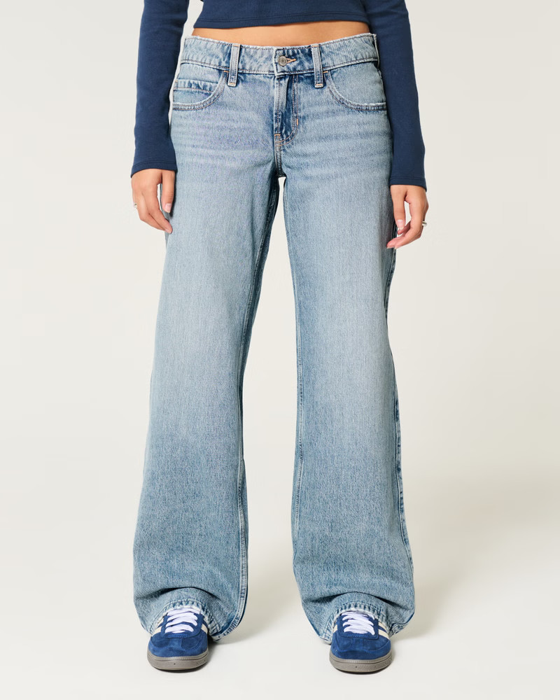 Low-Rise Medium Wash Baggy Jeans | Hollister (US)