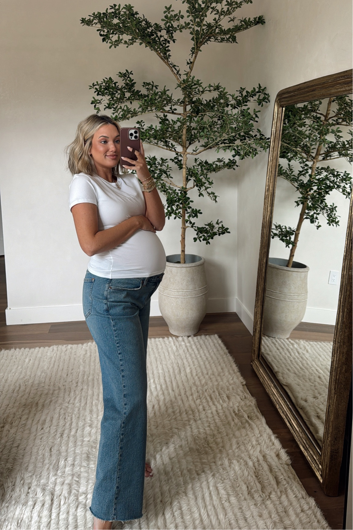 Code AFCHAMP
color medium with raw hem 
Wearing a 31 (36wks pregnant)