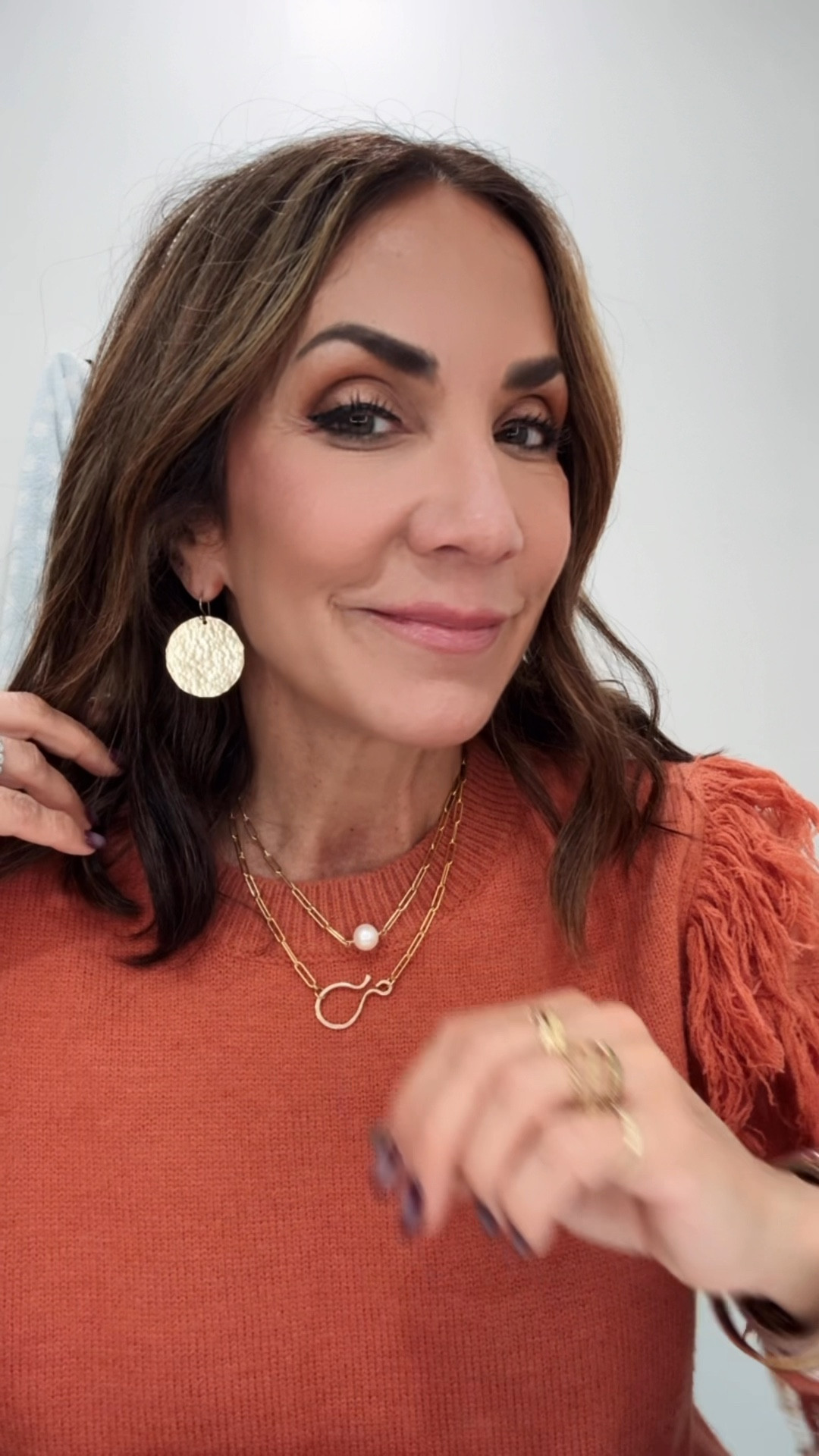 Sarah Cornwell Jewelry 
Black Friday SAVINGS 
use code COURTNEY20 
Jewelry 
Gemstone Jewelry 
Pearl Jewelry 
Layering Jewelry 

#LTKGiftGuide #LTKCyberWeek #LTKStyleTip