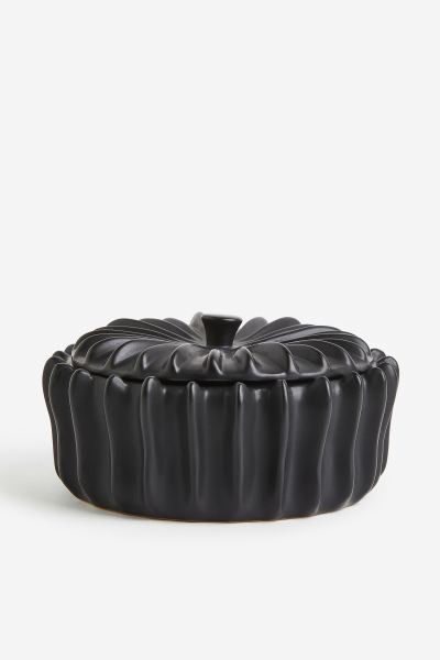 Scented candle in stoneware holder - White/Salted Sea - Home All | H&M GB | H&M (UK, MY, IN, SG, PH, TW, HK)