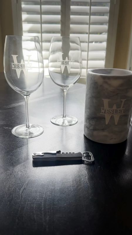 If you are a wine lover or know a wine lover, then listen up! I have come across the best, unique wine gift, or gift for yourself! This is the five piece personalized wine gift set and I love it so much! I ordered this as a gift for others and for myself. 

@homewetbar has so many different items for personalized gifts or for things for your house. I HIGHLY recommend this and any of the other items @homewetbar has to offer🍷 

#homewetbar
#winegifts
#personalizedgifts
#winelover
#birthdaygifts
#giftsforcouples
#ad 