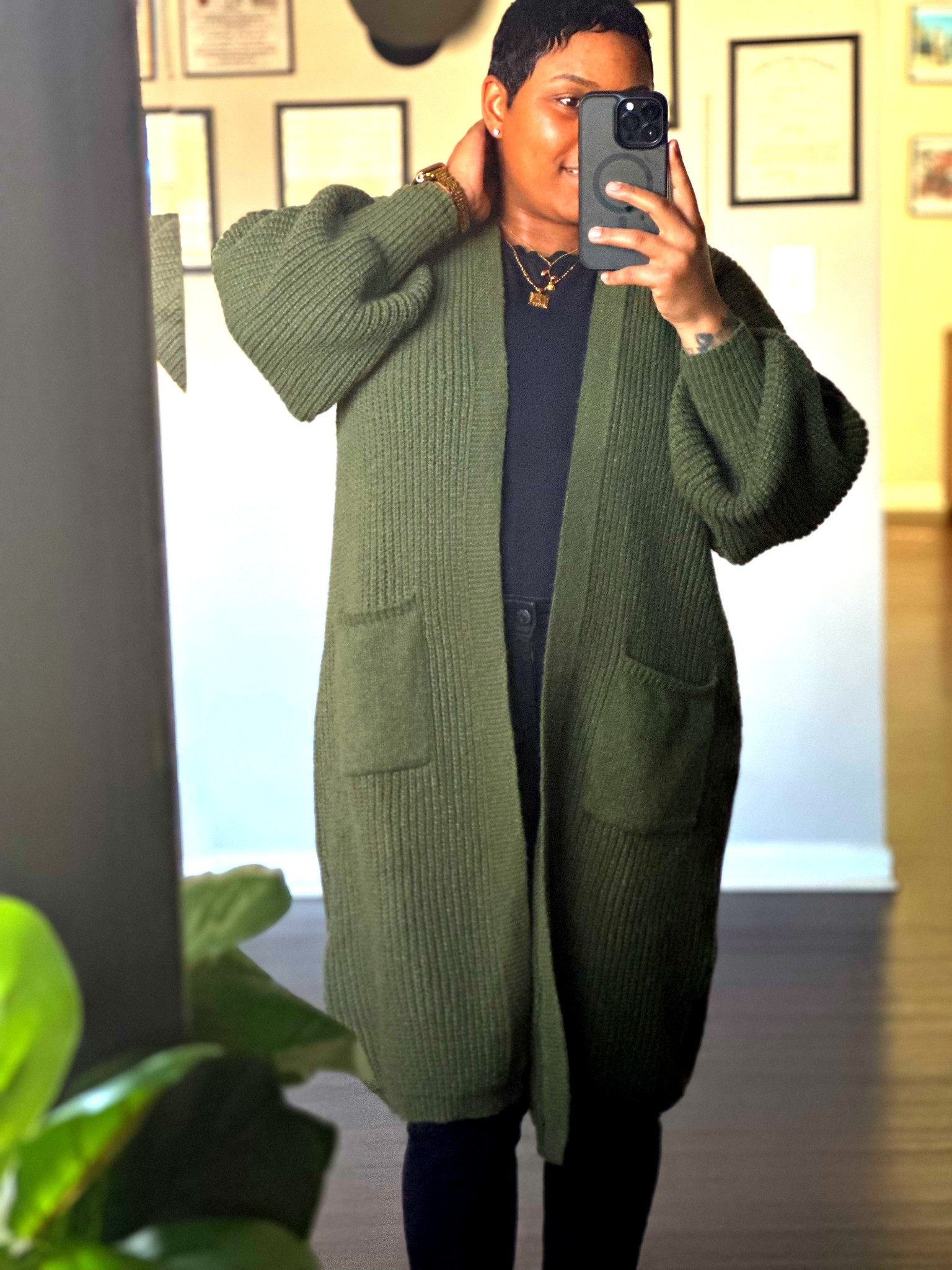 Easy style formula - Monochrome and a pop of color 

#LTKPetite #LTKMidsize #LTKStyleTip