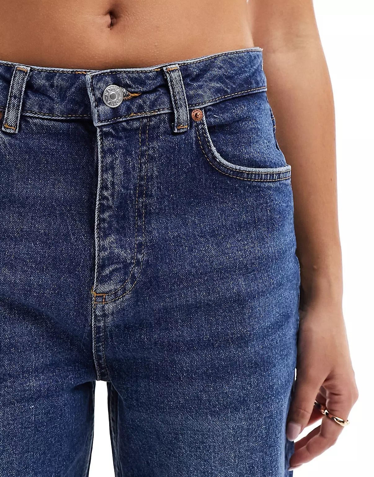 NA-KD straight leg cropped jean in mid blue | ASOS (Global)
