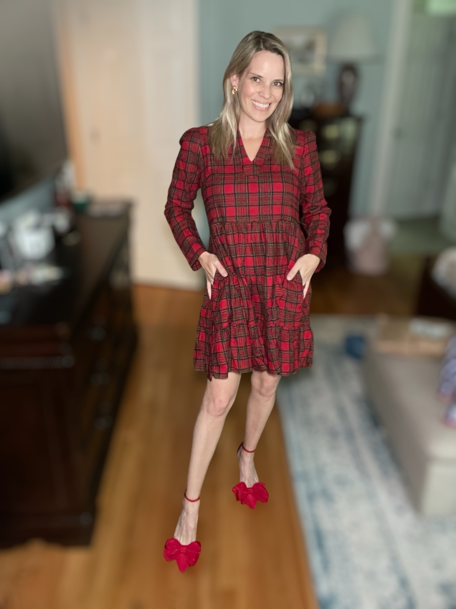 Tartan dress, plaid dress, Christmas dress 

#LTKOver40 #LTKFindsUnder50 #LTKFindsUnder100