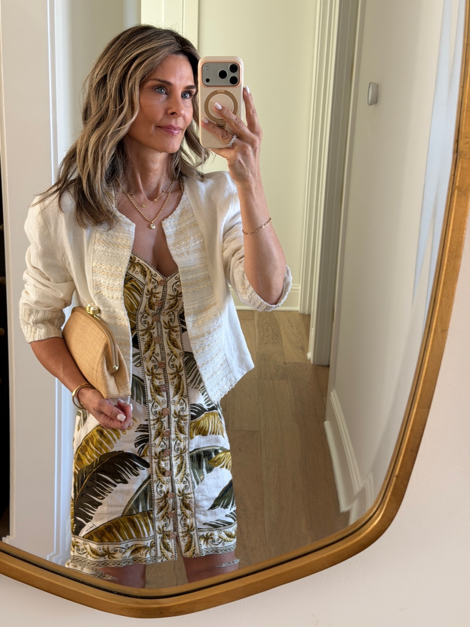 Last day of @Anthropologie code. HFL20
Love this gorgeous dress! TTS roomy on the top for the girls with girls!

#LTKootd