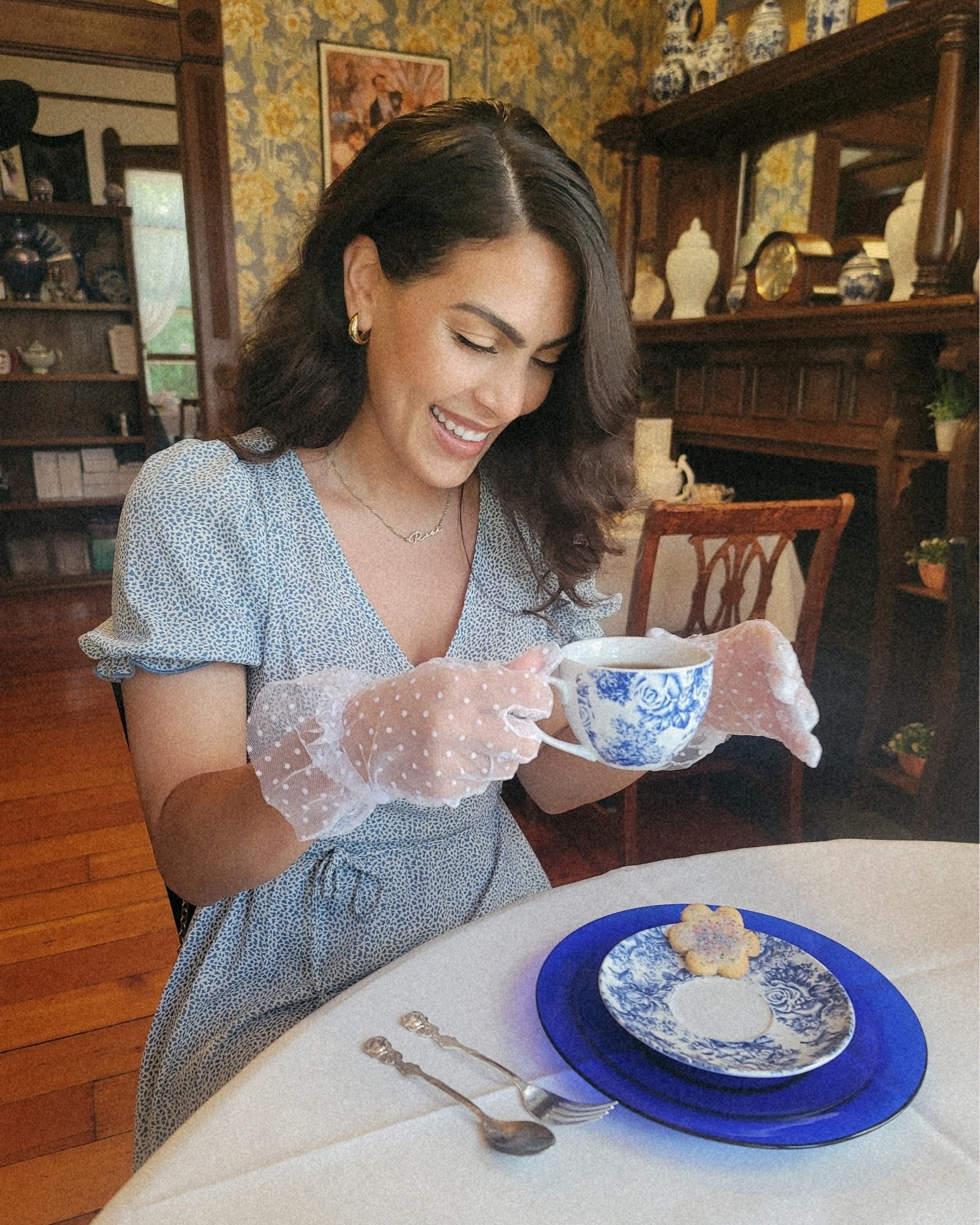 Tea Time

Dress: NB Trendy, size s 
Gloves: Amazon (linked below) 

#LTKsalealert #LTKSeasonal #LTKstyletip