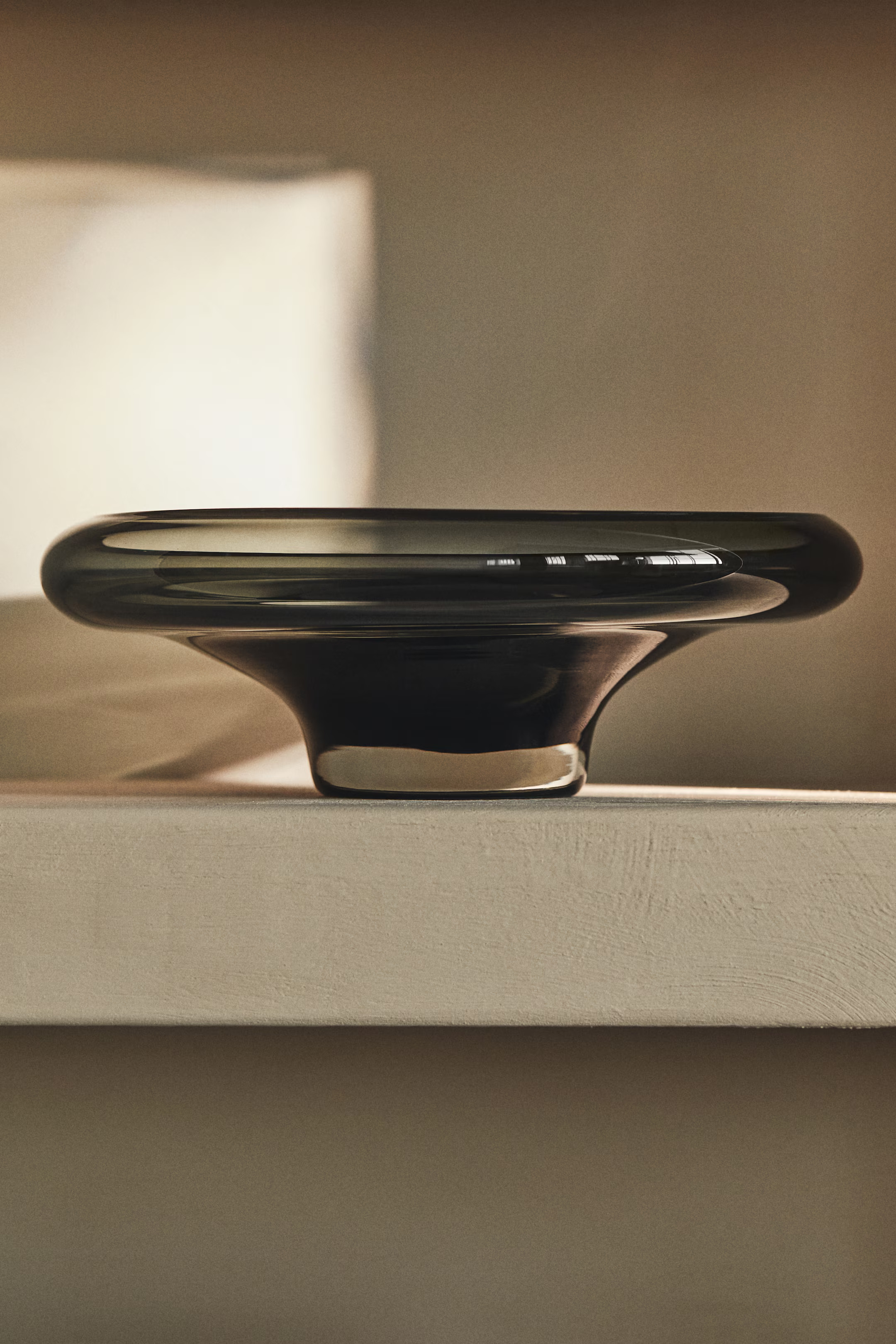 Description | H&M (US + CA)