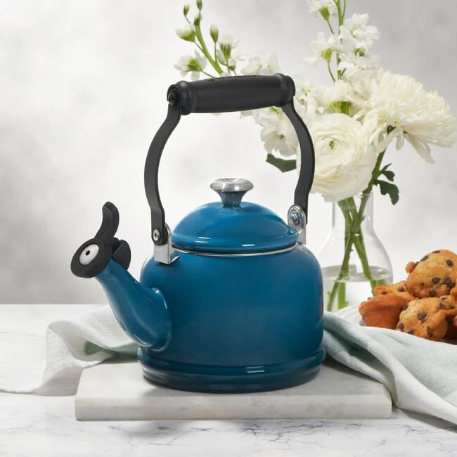 Demi Kettle | Le Creuset