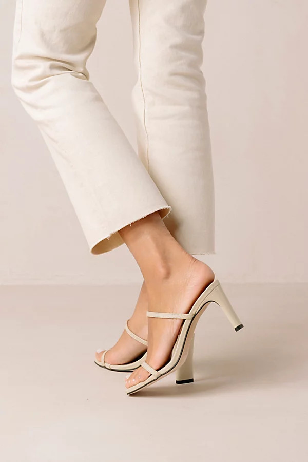 ALOHAS Cannes Leather Mule Heel | Urban Outfitters (US and RoW)