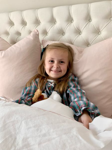 Have you struggled to get your Littles out of bed for school this week? I can already tell time change is approaching and it’s going to be dark when we get up in the mornings. I’m dreading time change. Can you relate?

#LTKSeasonal #LTKhome #LTKkids