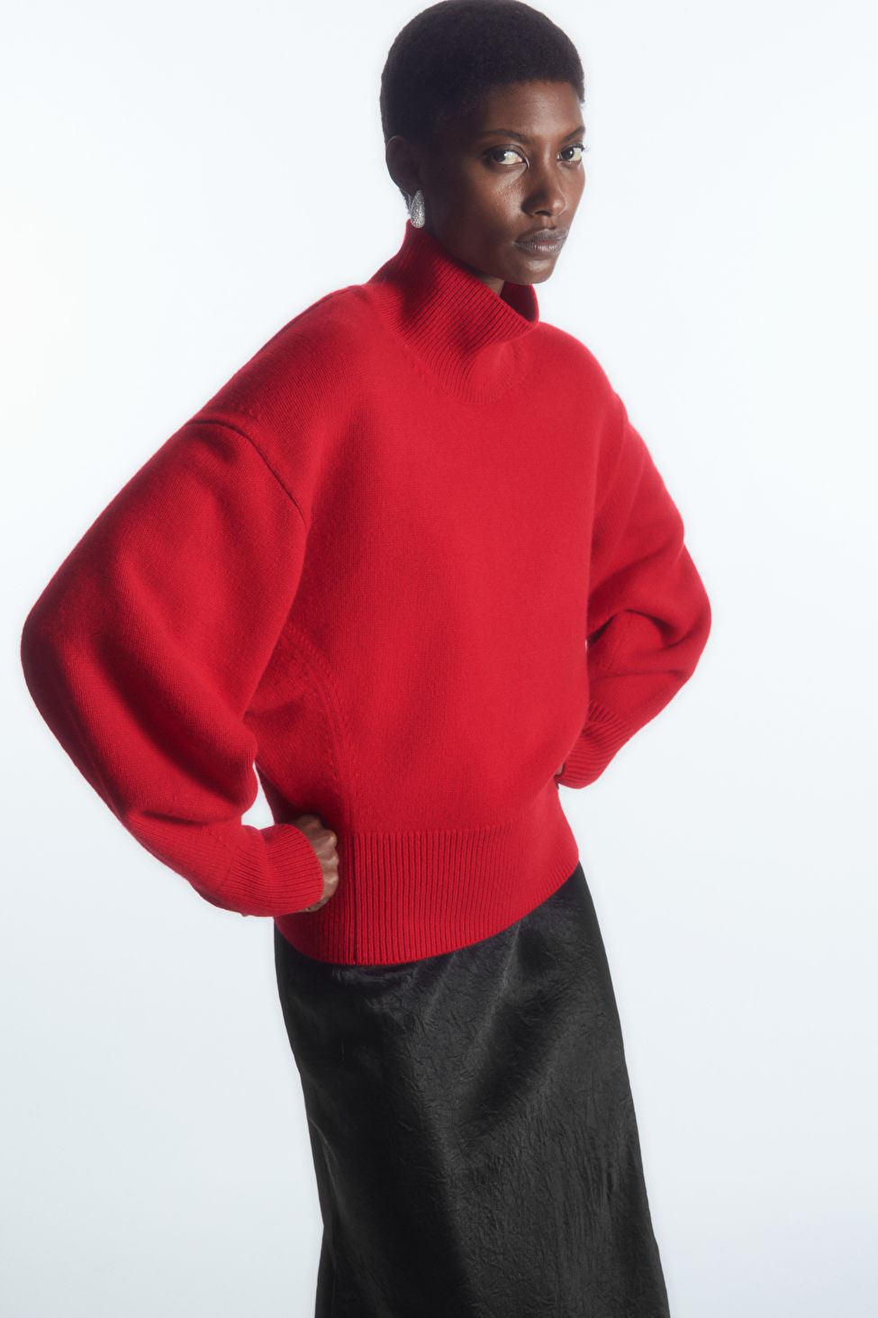FUNNEL-NECK WAISTED WOOL JUMPER - RED - COS | COS UK