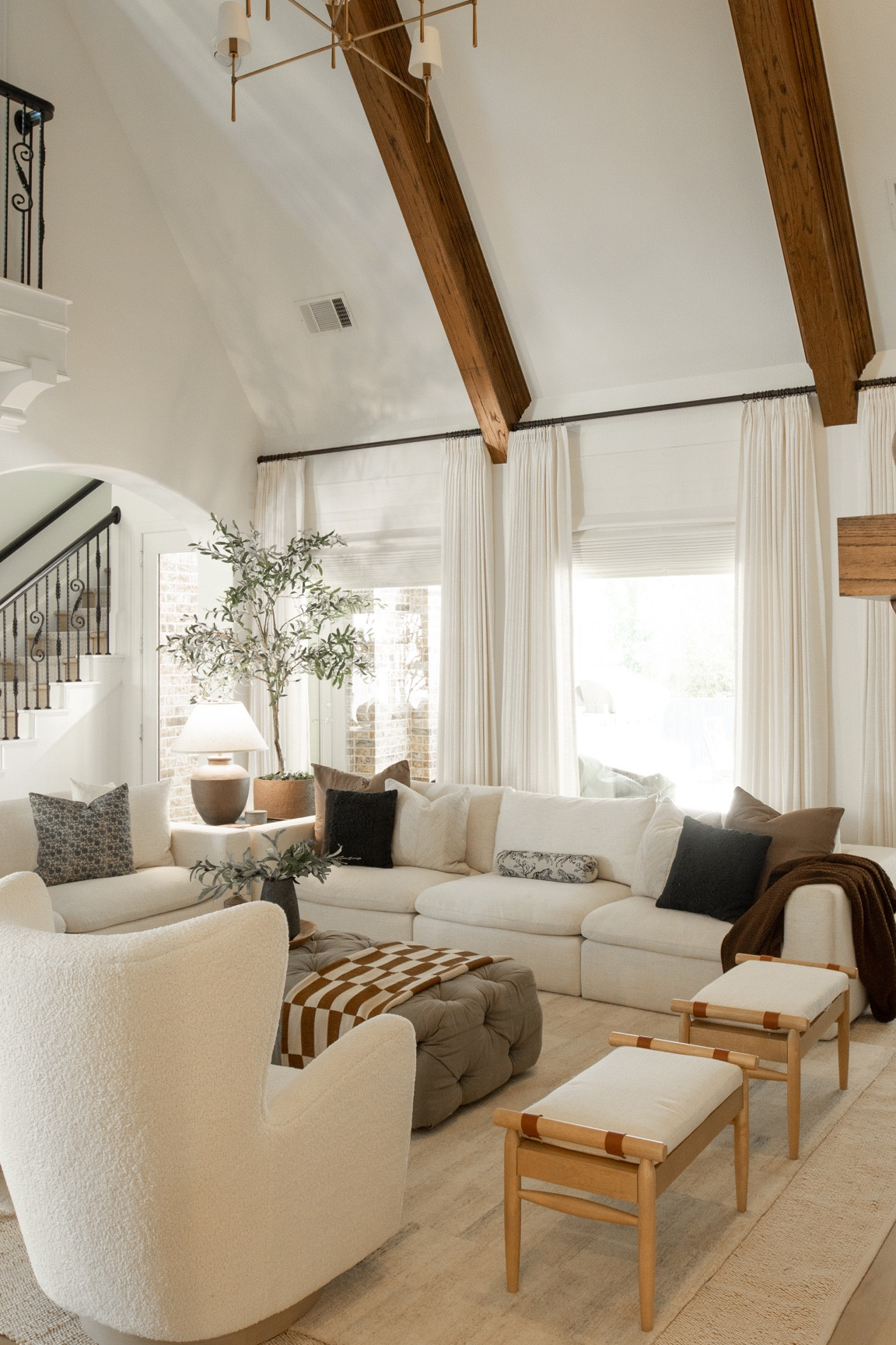 Can finally link my two couches and two swivel chairs !

#LTKstyletip #LTKhome #LTKfamily