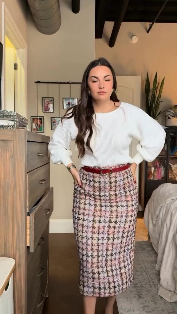 Outfits from the camera roll
-
#officeootd #workwear #corporatestyle