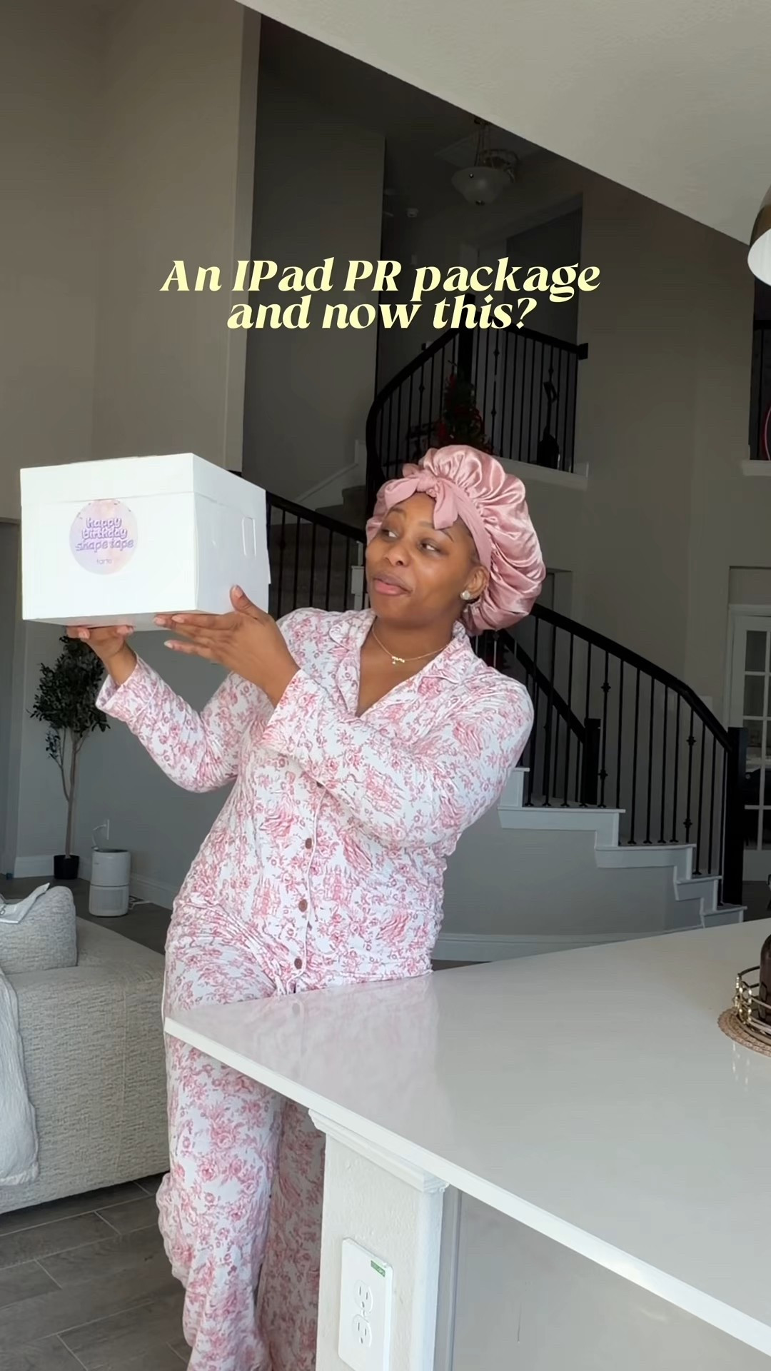 Let’s Unbox! Also, get 40% off Tarte Shape Tape + blurring sticks for a limited time!

#LTKBeauty #LTKSaleAlert #LTKstorytime