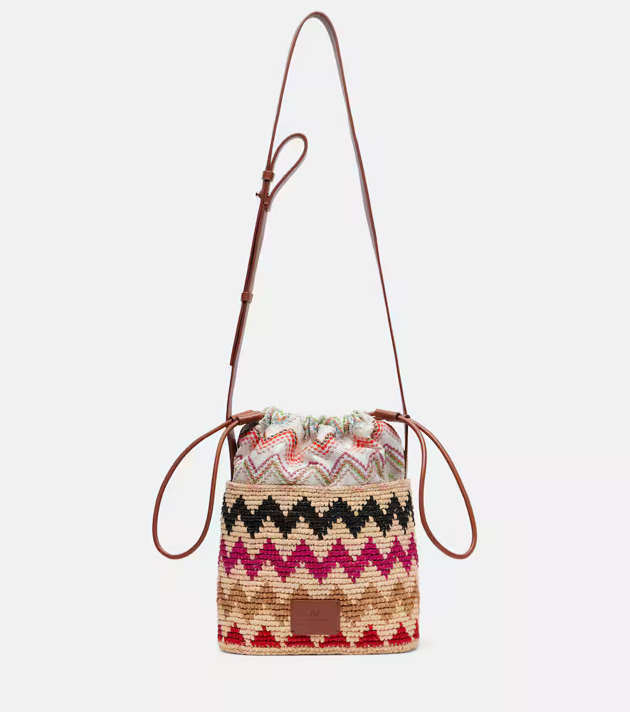 Missoni Zigzag Medium raffia bucket bag | Mytheresa (UK)