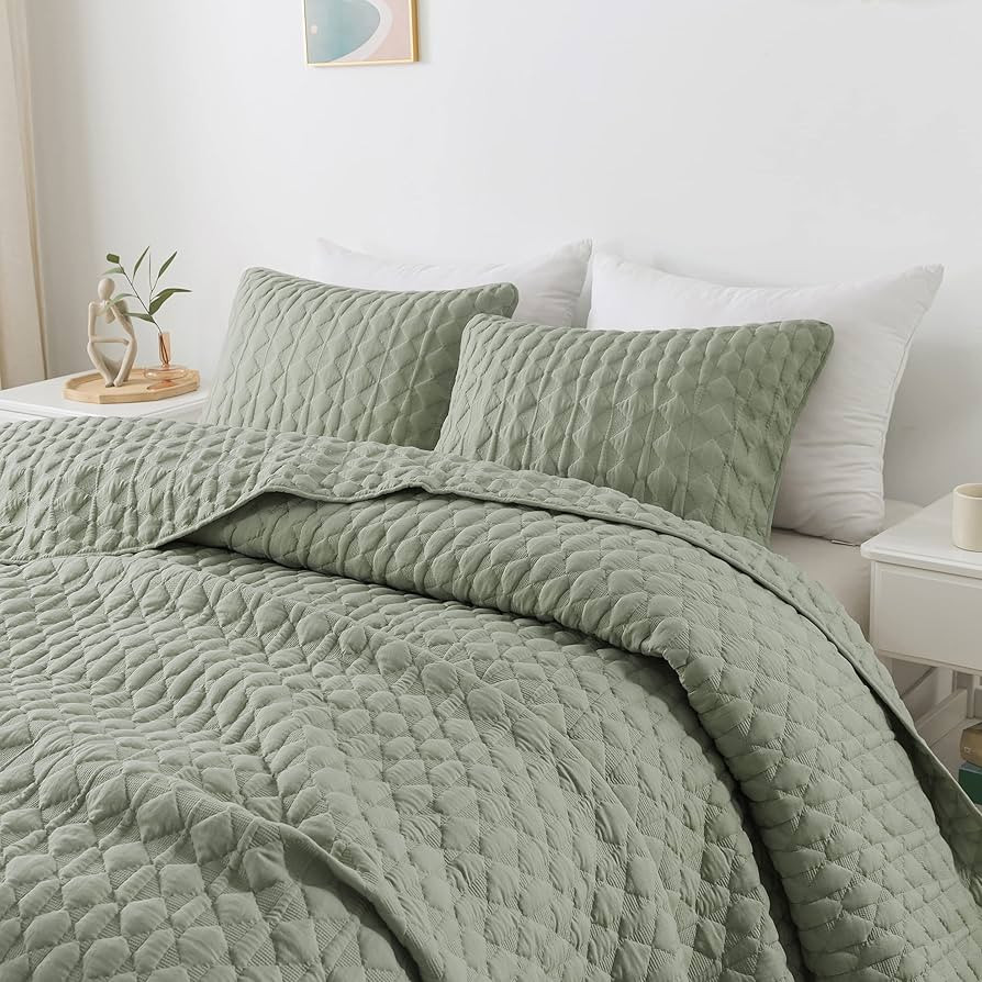WDCOZY Sage Green Quilt King Size Bedding Sets with Pillow Shams, Lightweight Soft Bedspread Cove... | Amazon (US)