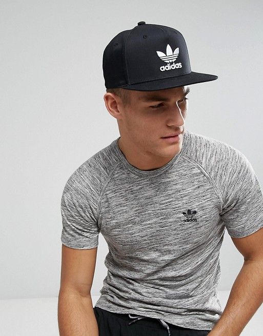 adidas Originals – Schwarze Snapback-Kappe mit Dreiblatt-Logo, BK7324 | Asos DE