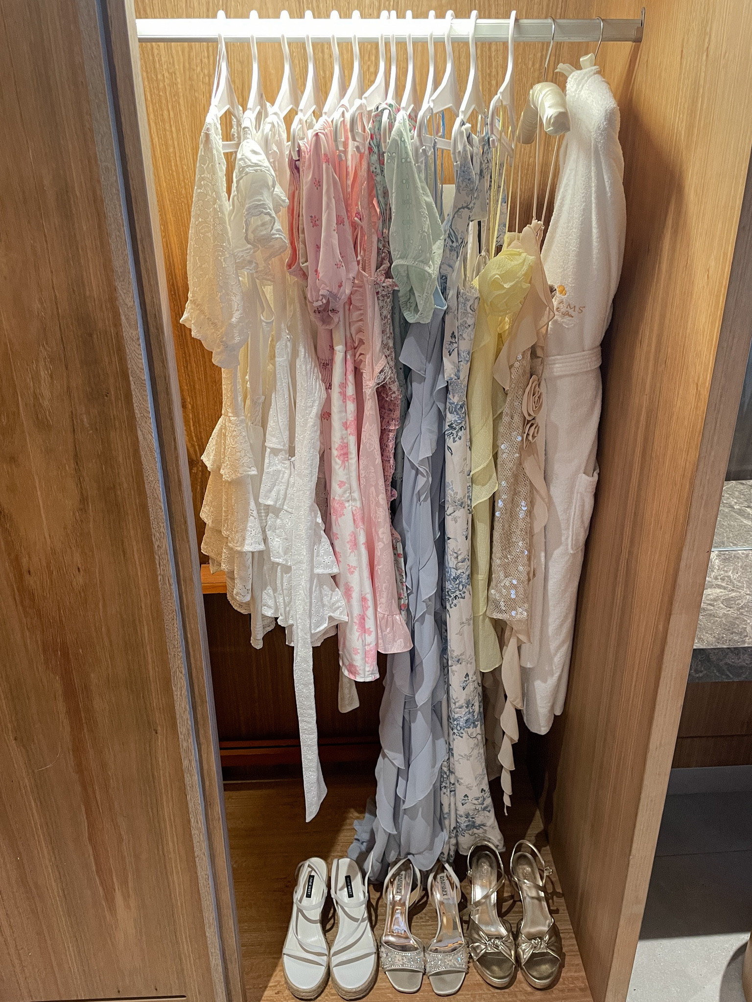 summer coquette closet, spring wardrobe essentials, summer essentials, coquette fashionn