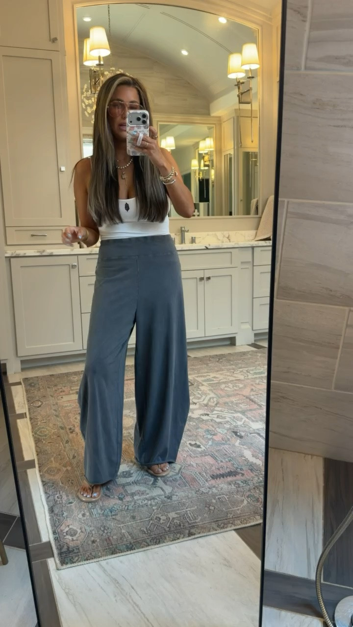 Wore these barrel pants a ton last year? Had to snag another color they’re just so perfect for fall.

#LTKootd #LTKgrwm #LTKSeasonal