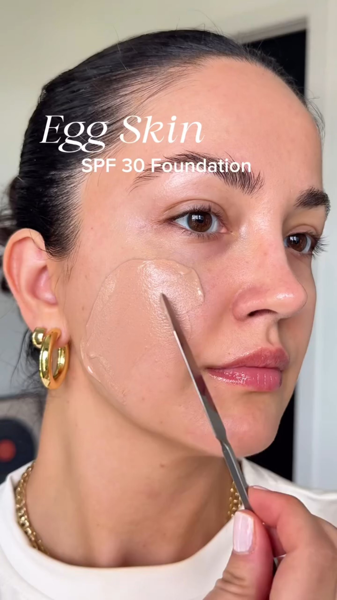 The only foundation I’ll be wearing this summer 
@janeiredale 
.
.
.
.
#spffoundation #spf30 #skincaremakeup #ugc #ugcexample #ugcbeauty