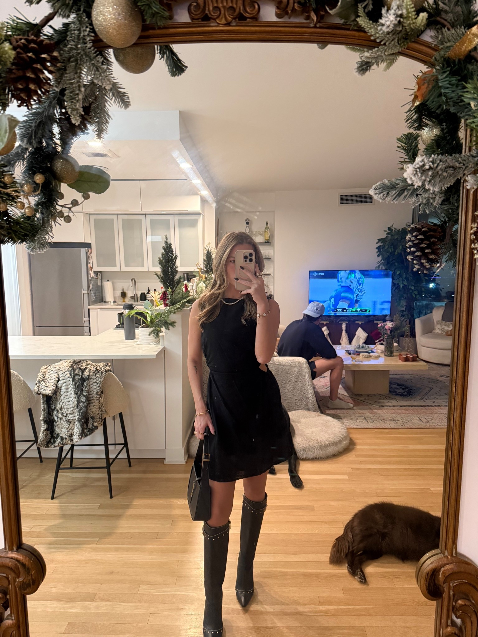 Winter outfit 

#LTKSeasonal #LTKGiftGuide #LTKHoliday