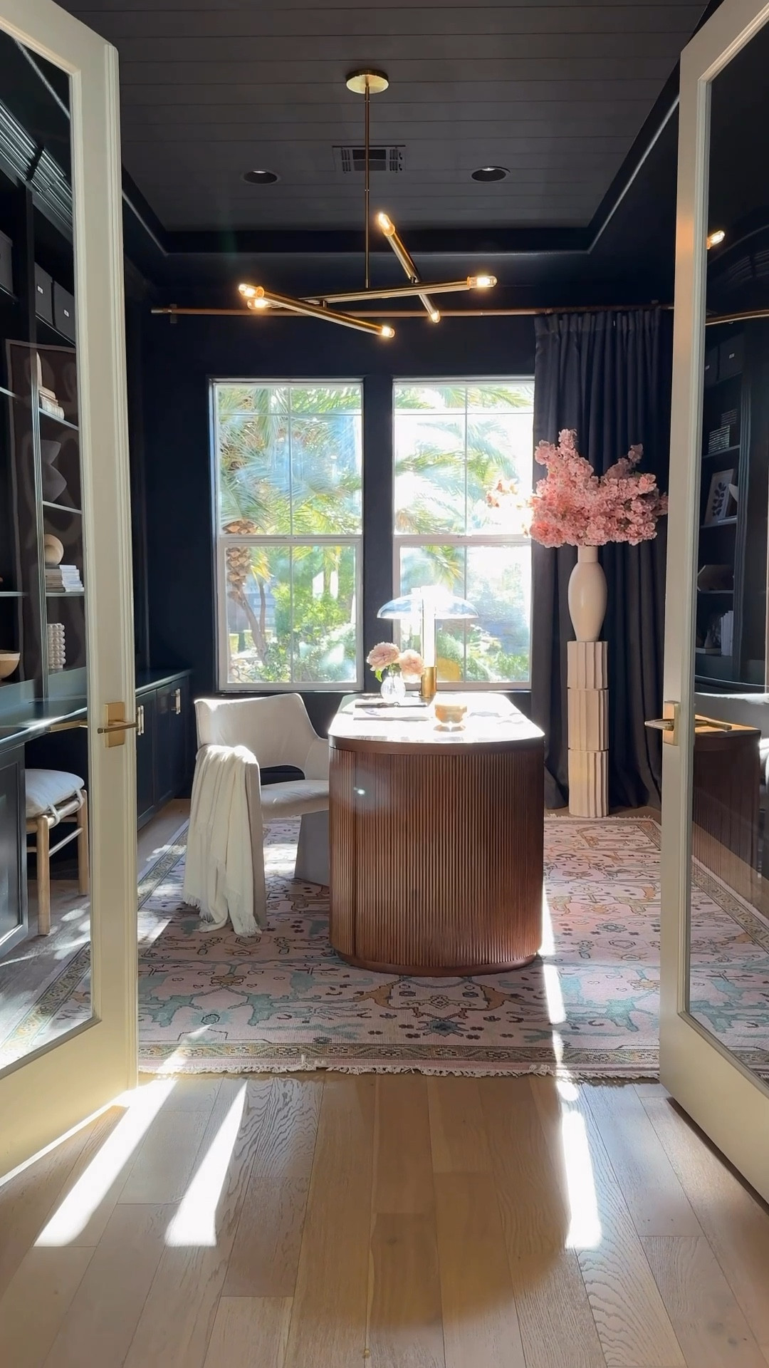 Used 10 stems in this arrangement 

#LTKHome #LTKSeasonal