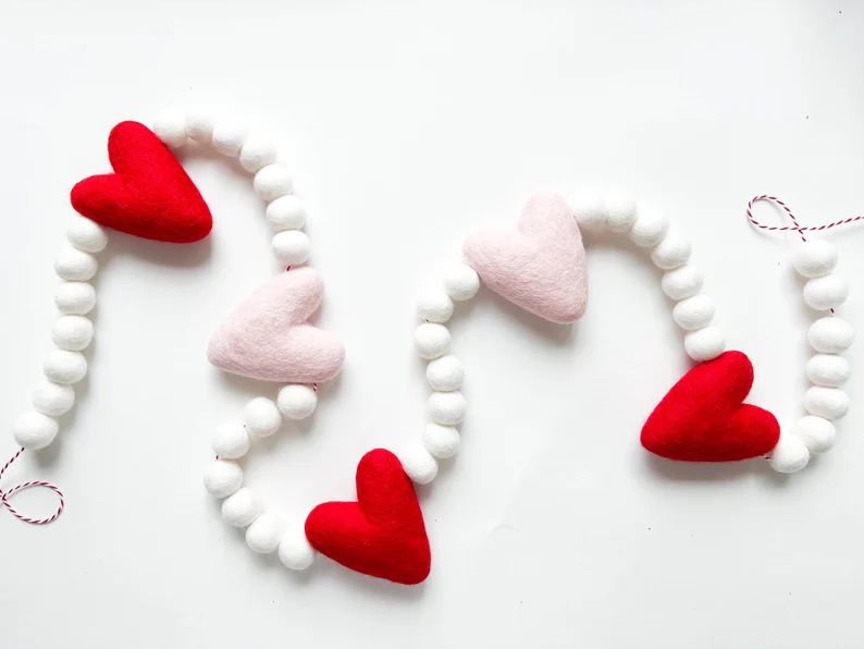 Big Felt Heart Valentine Garland - Red and/or Pink - Bunting, Banner -  ***READY TO SHIP! *** | Etsy (US)
