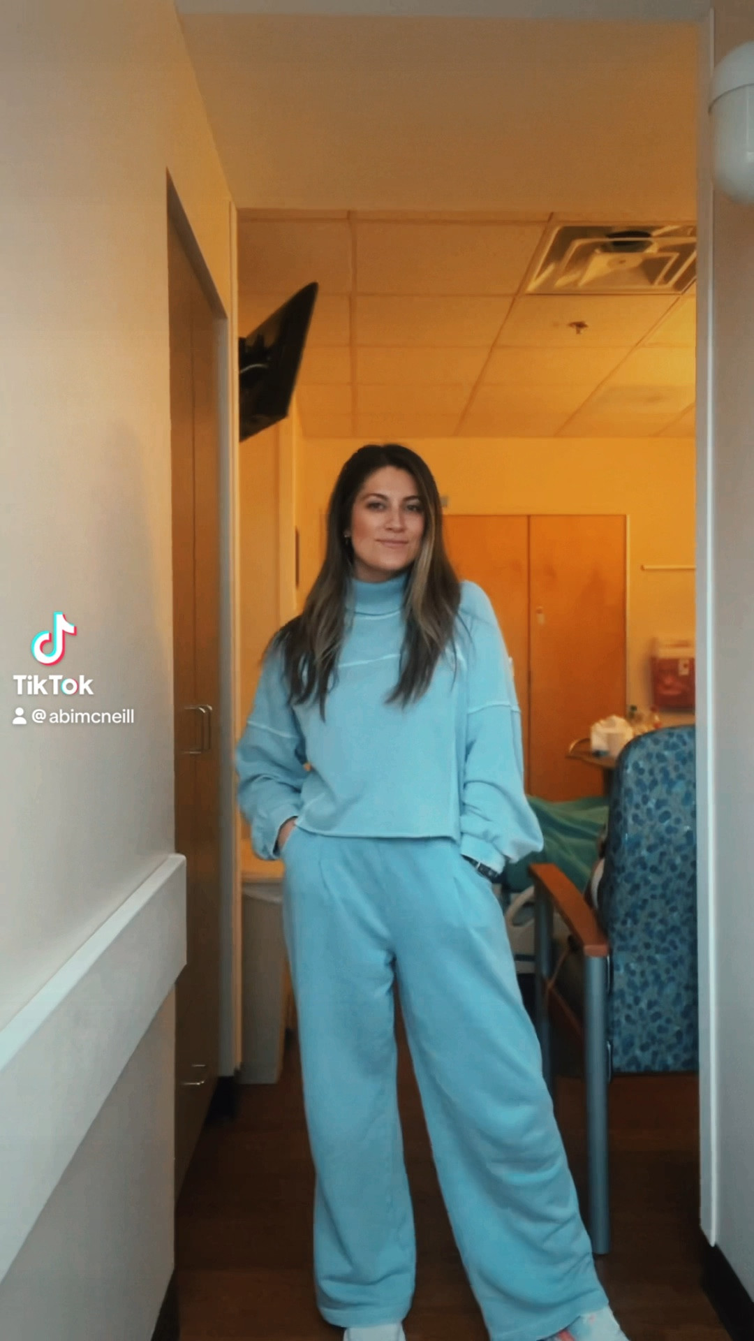 Low Quality Setting- High Quality Fit! 

I keep getting compliments on my outfit, and it’s because they know how COMFORTABLE I am! 

Taking care of hubby in style-always! 

Wearing my true to size Medium in the set 🥰

#hospitalfit #caregiveroutfits #matchingset #aerie 

#LTKStyleTip #LTKWatchNow #LTKActive
