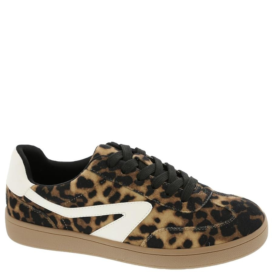 DV Dolce Vita Women's Voyage Sneaker | Amazon (US)