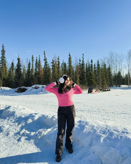 Alaska outfits! Winter outfit, Alaska snow outfitt

#LTKSeasonal #LTKfindsunder100 #LTKsalealert