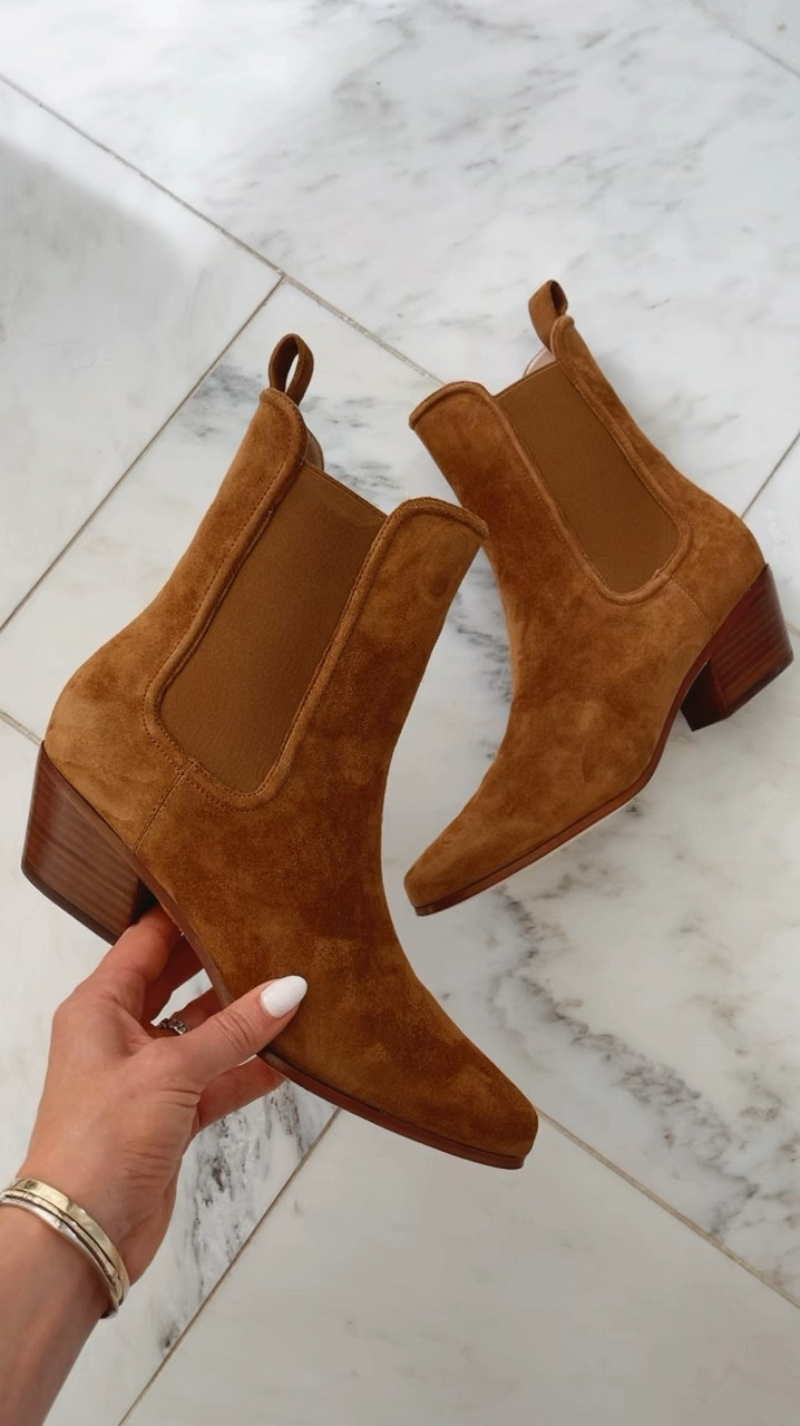 Nsale boots - still in stock