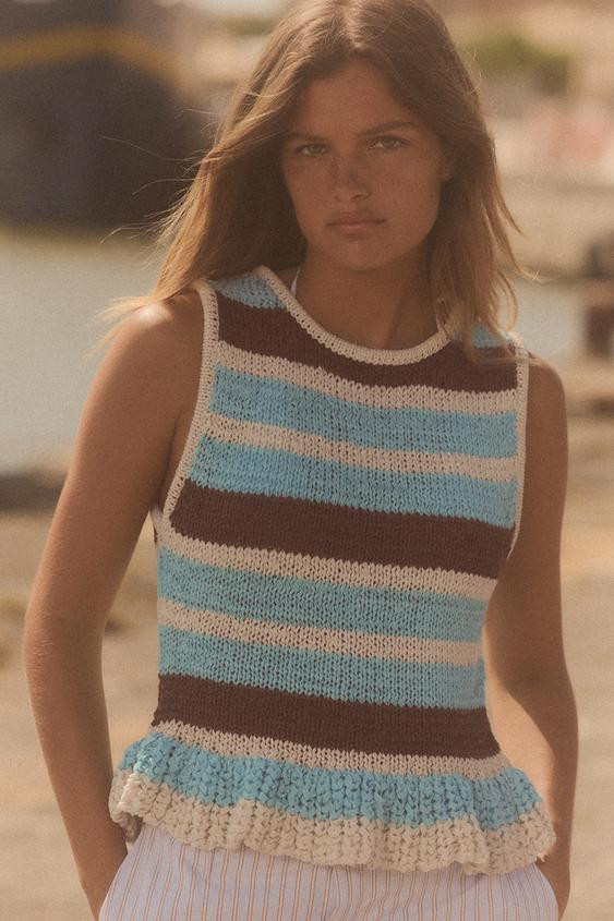 STRIPED KNIT TOP WITH RUFFLE | Zara UK