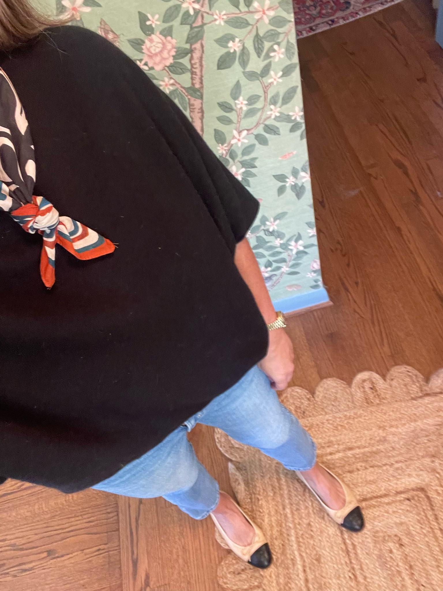 This cashmere batwing is so good!! I just ordered it in a second color (gray). So easy to wear and it can easily be dressed up for work! A great buy!! True to size and you could probably even size down as it’s oversized. Great gift idea, too! @onequince #quincepartner



#LTKGiftGuide #LTKFindsUnder50 #LTKFindsUnder100