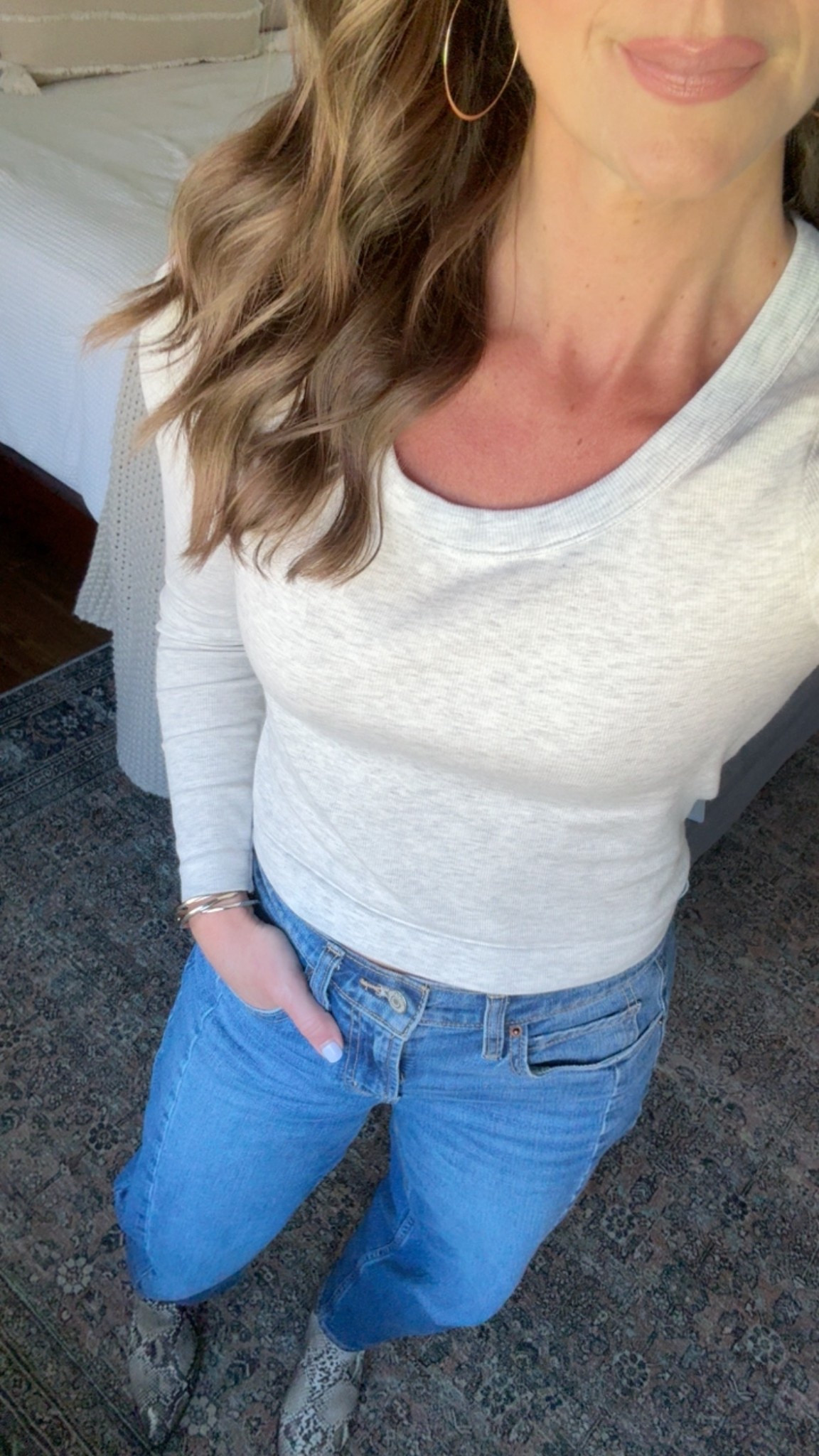 These Walmart long sleeves are 10/10! Ribbed, stretchy, soft! I did a medium in this one but my small would have worked. My barrel jeans are on sale for $25! True to size.. if in between go down.