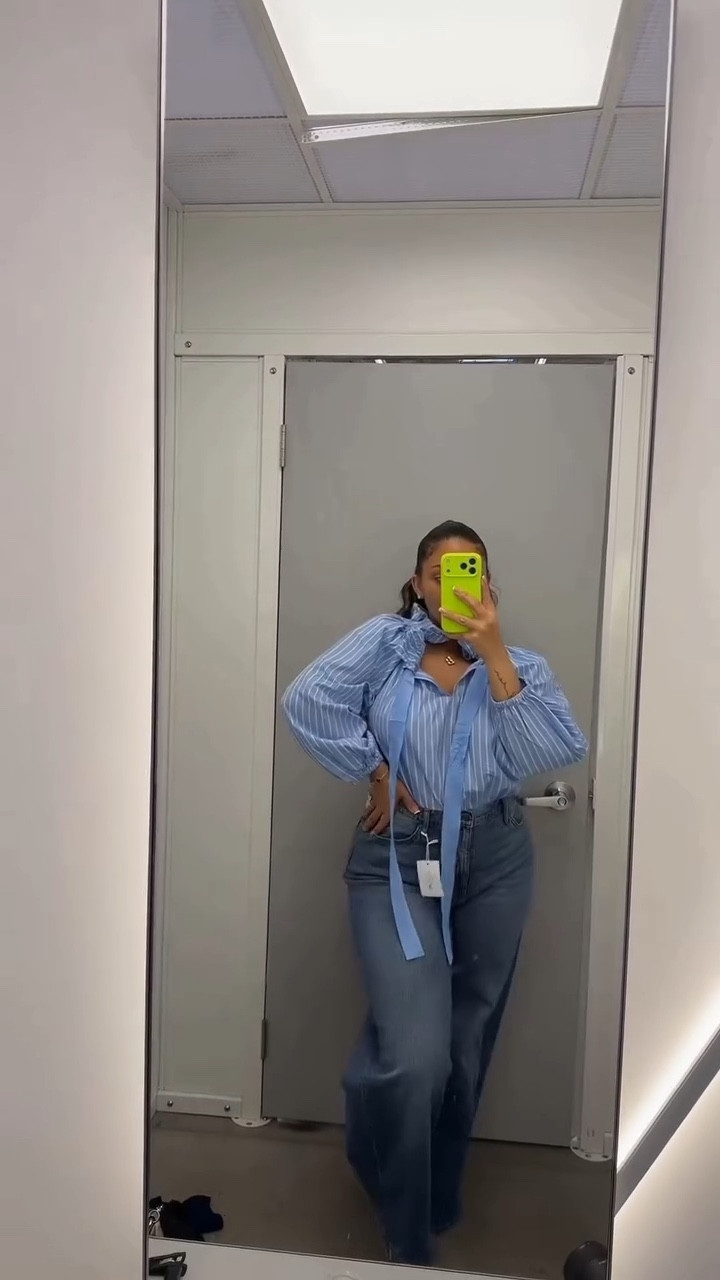 Any other mamas tossing out all of their old clothes? I’m so ready to pour into my wardrobe in all areas and @Walmart said come SEE ABOUT HER 😍💕 

Comment SHOP and I’ll DM you the link to everything I found 💫 

 (everything is linked in my LTK) #fashion #mom #clothes #shopping #ltk