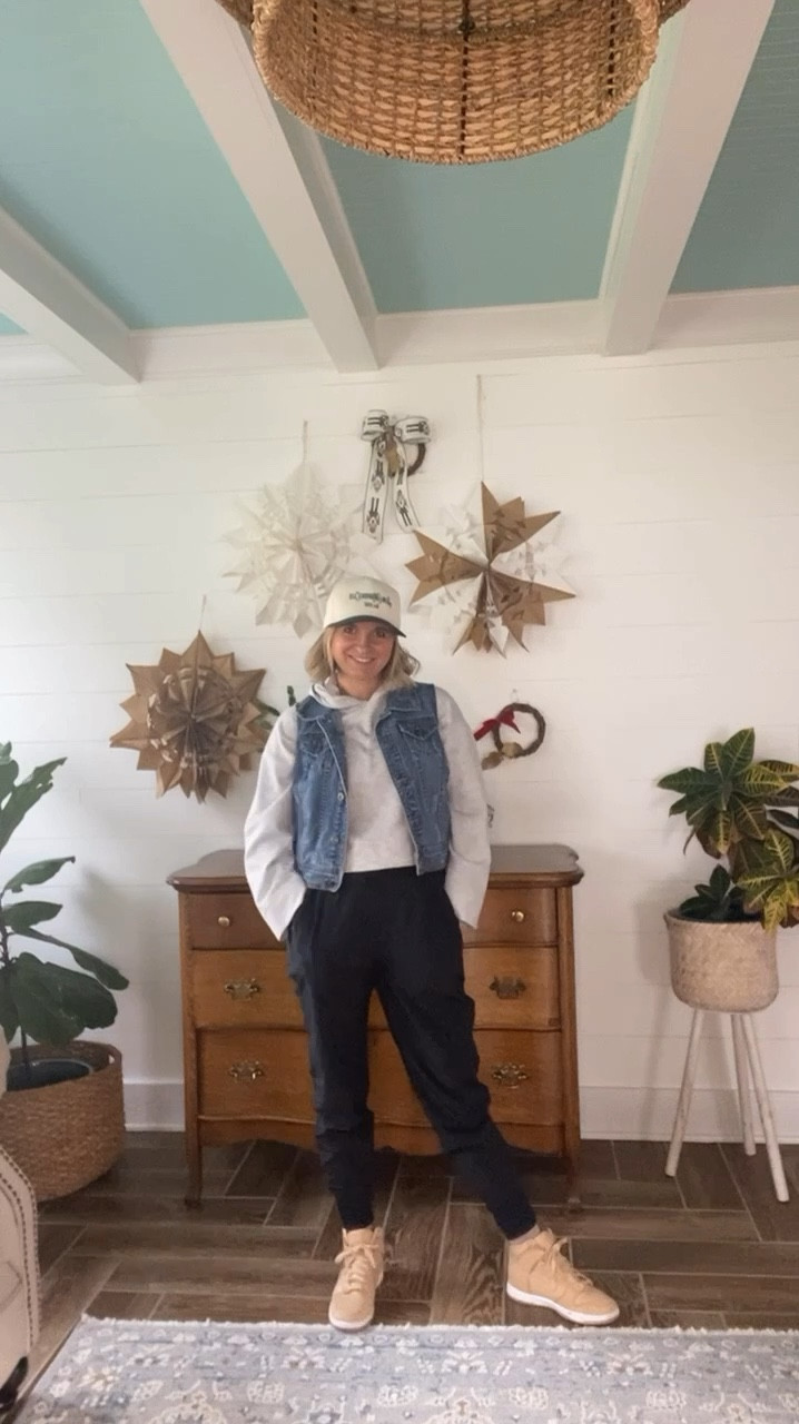 Rainy day casual #momfit
•••
Found exact items and some very similar options too ✔️ good news!!!
Everything is on #SALE

#LTKHoliday #LTKWatchNow #LTKGiftGuide