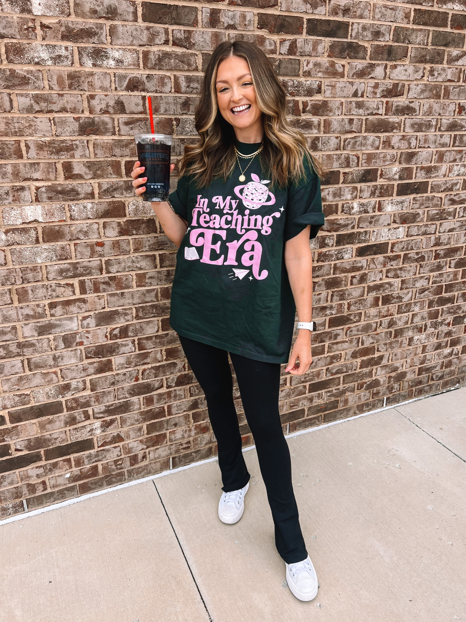 Tshirt: large! 

Use code JOSIE10! 