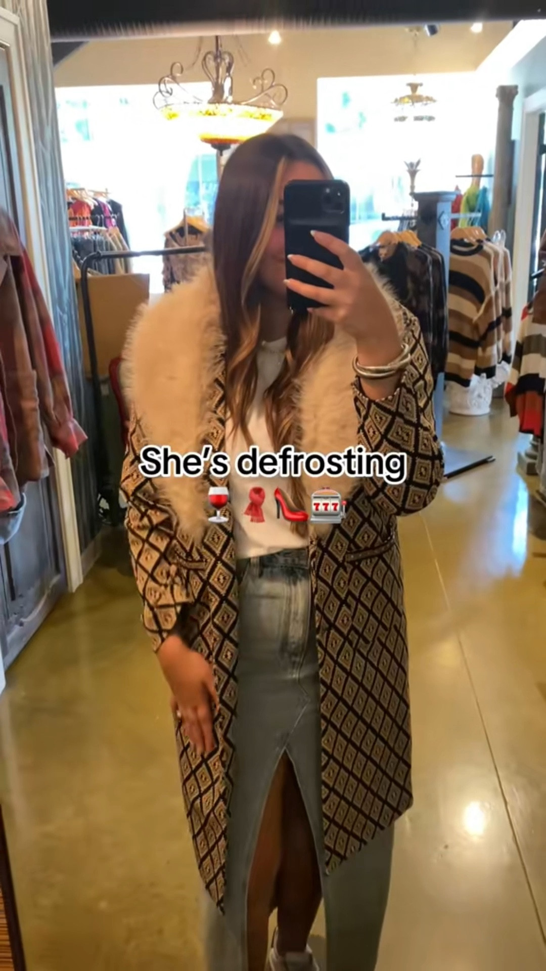 Me as soon as the leafs start turning: FAUX FUR SEASON 🧥

#LTKSeasonal #LTKStyleTip