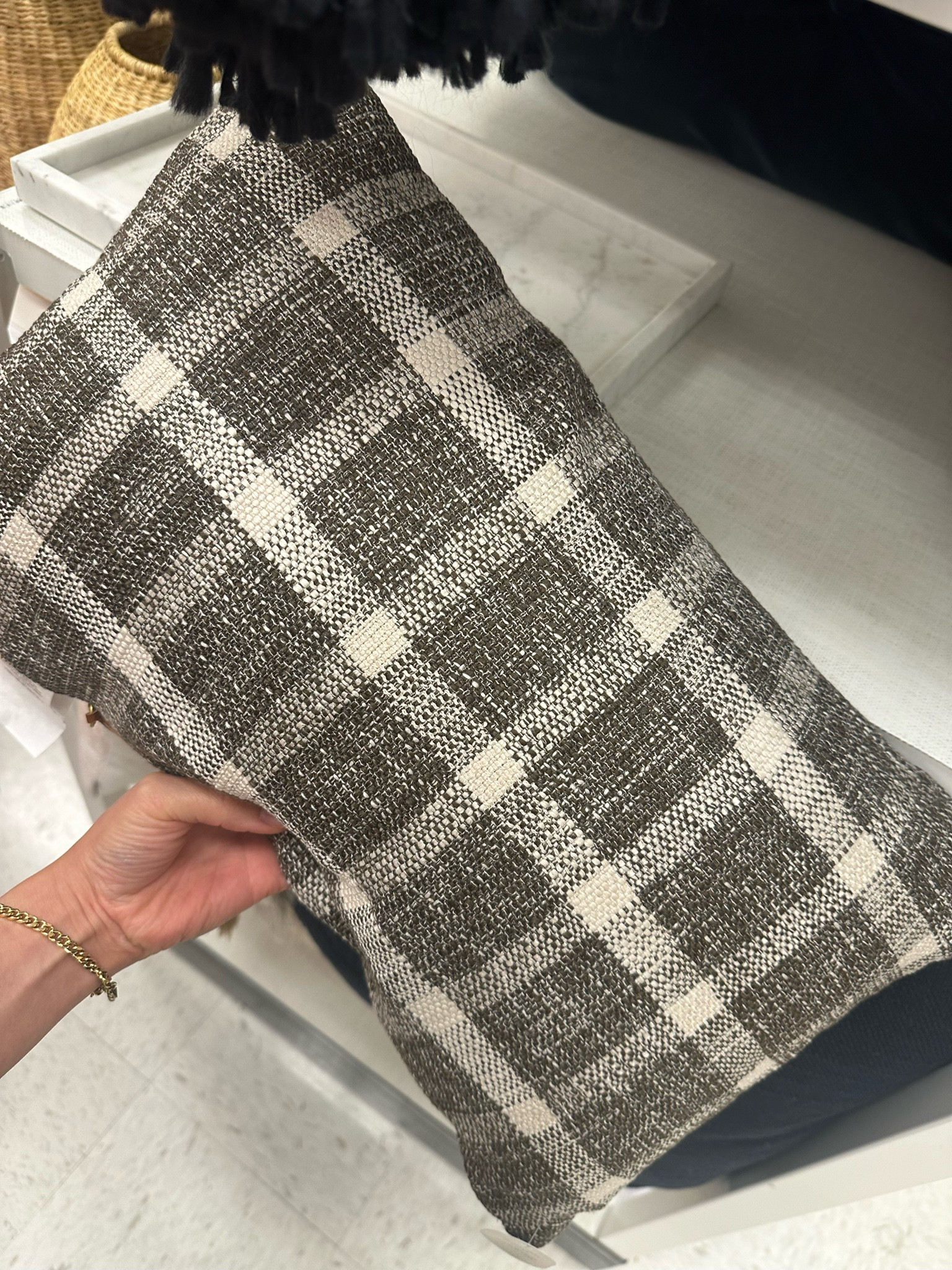 Plaid pillow
Target pillows
Fall decor

#LTKHome #LTKFindsUnder50